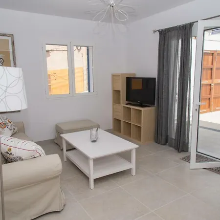 Tatil Evi Ca Sa Padrina Barruana