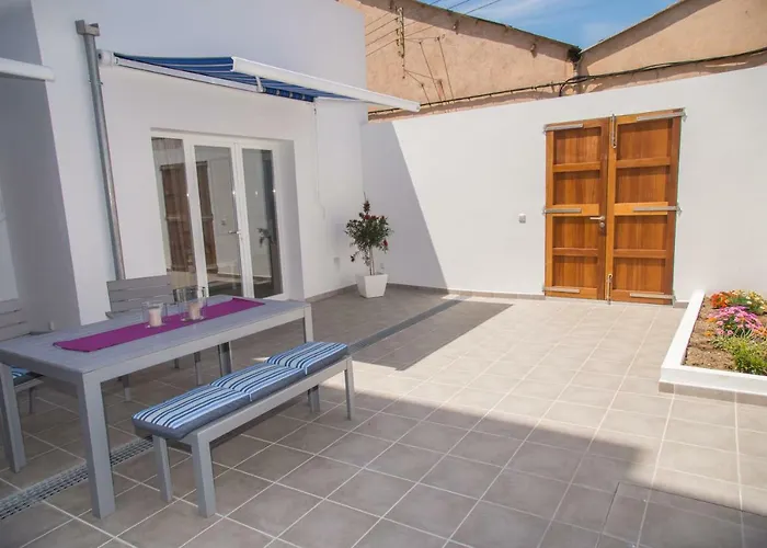 Ca Sa Padrina Barruana Nyaraló *